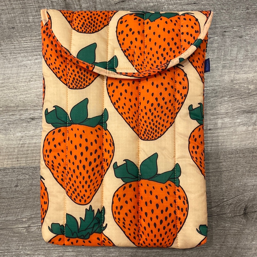 Baggu laptop pouch
